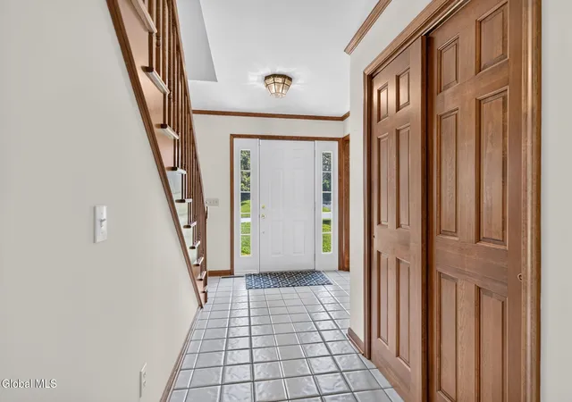 Photo 2 of Sale Pending at 5 Brookhaven Dr, Schenectady, NY 12309 | MLS# 202624013 | Listing updated on 2026-09-17