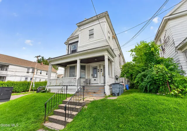 Listing Photo 4 - Condo for sale in building located at 677 Washington Ave, Albany, NY 12206