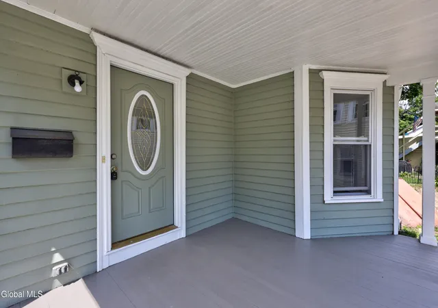 Photo 3 of Single family home for sale at 21 Mechanic St, Hudson Falls, NY 12839 | MLS# 202624130 | Listing updated on 2026-09-03