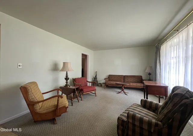 5th image of 2932 Gibson St, Schenectady, NY 12304 | MLS# 202624629