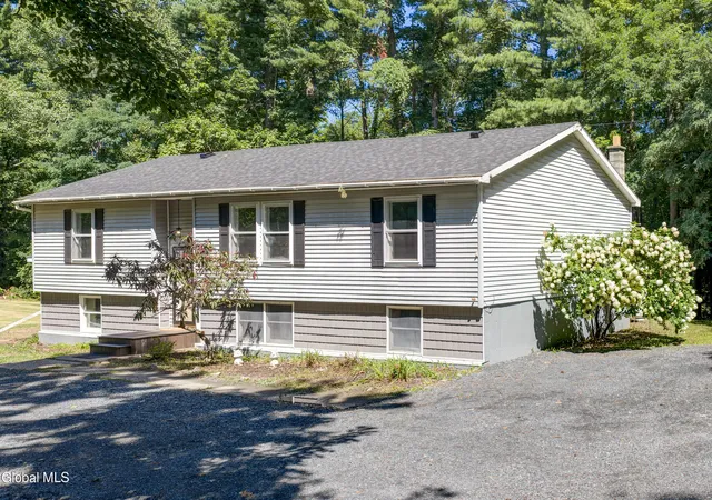 Photo 53 of Sale Pending at 140 Turner Rd, Schaghticoke, NY 12182 | MLS# 202624650 | Listing updated on 2026-09-28