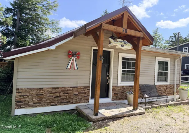 41st image of 50 W Shore Rd, Stratford, NY 13470 | MLS# 202624295