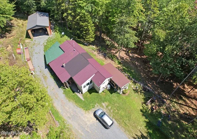 Photo 3 of Single family home for sale at 106 Jims Hill Rd, Lake Pleasant, NY 12108 | MLS# 202624736 | Listing updated on 2026-09-10
