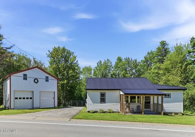 Photo 1 of Single family home for sale at 1906 Ny 10, Caroga Lake, NY 12032 | MLS# 202624791 | Listing updated on 2026-08-27