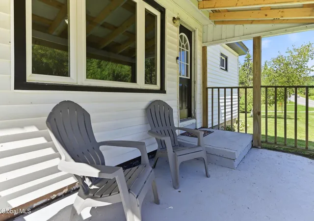 Photo 3 of Single family home for sale at 1906 Ny-10, Caroga Lake, NY 12032 | MLS# 202624791 | Listing updated on 2026-08-27