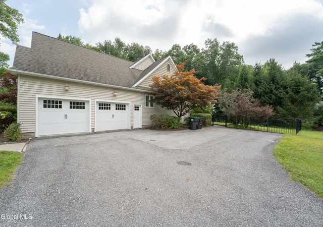 Photo 3 of Sale Pending at 6214 Johnston Rd, Albany, NY 12203 | MLS# 202624475 | Listing updated on 2026-08-31