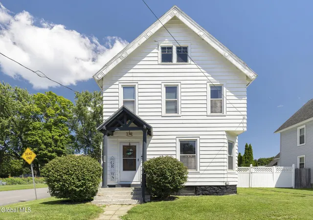 Photo 1 of Single family home for sale at 1256 Main St, Rotterdam, NY 12150 | MLS# 202624688 | Listing updated on 2026-09-17
