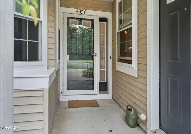 Photo 4 of Condo for sale at 4806 S Foxwood Dr, Clifton Park, NY 12065 | MLS# 202624735 | Listing updated on 2026-09-28
