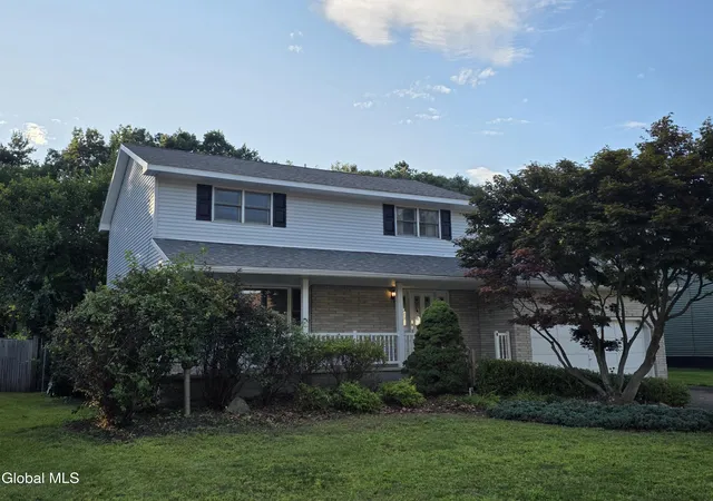 Photo 1 of Sale Pending at 1022 St Lucille Dr, Rotterdam, NY 12306 | MLS# 202624523 | Listing updated on 2026-09-08