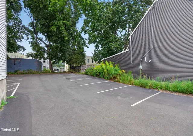 Photo 4 of House for sale at 473 Washington Ave, Albany, NY 12206 | MLS# 202624911 | Listing updated on 2026-09-17