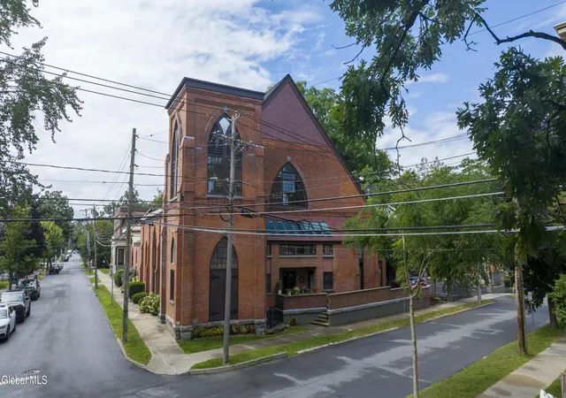 Photo 3 of Condo for sale at 106 Spring St #9, Saratoga Springs, Inside, NY 12866 | MLS# 202624740 | Listing updated on 2026-08-27