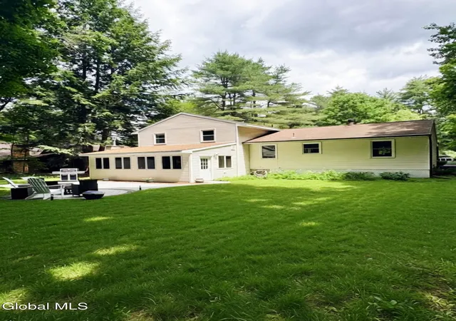 4th image of 4 Woodlake Dr, Wilton, NY 12831 | MLS# 202624631