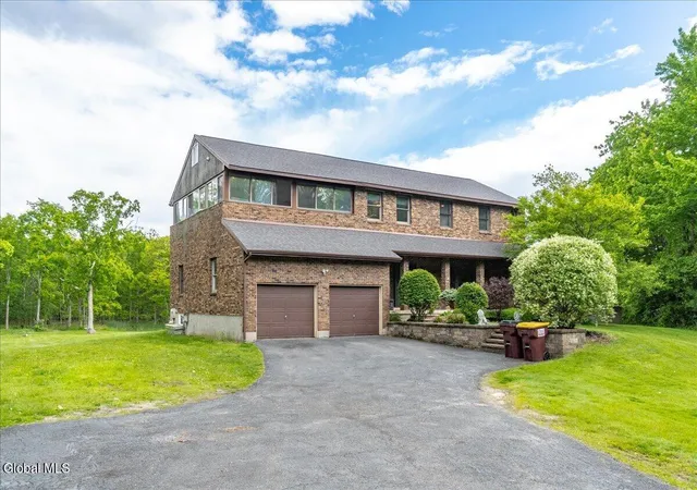 Photo 3 of Sale Pending at 136 Spring Rd, Glenville, NY 12302 | MLS# 202624636 | Listing updated on 2026-09-19