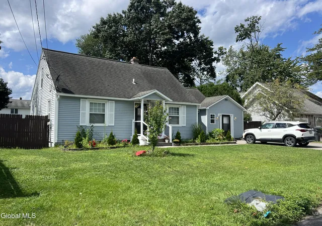 Photo 1 of Single family home for sale at 1384 Lawn Ave, Rotterdam, NY 12306 | MLS# 202624781 | Listing updated on 2026-09-13