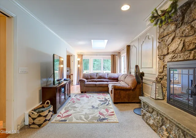 Photo 4 of Sale Pending at 22 Bri-Lan Ave, Schodack, NY 12061 | MLS# 202625090 | Listing updated on 2026-09-17