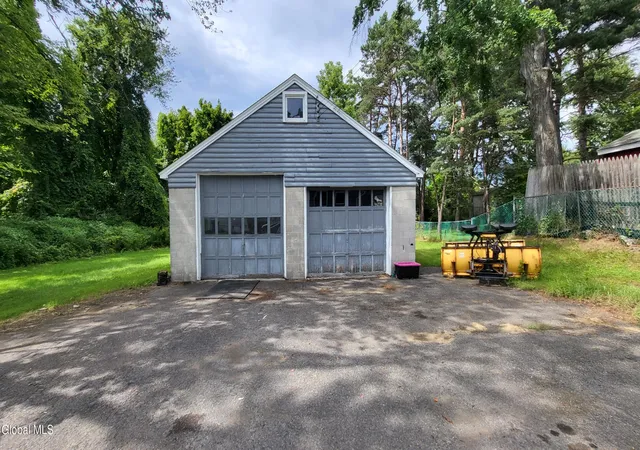 Photo 3 of House for sale at 54 Mcnutt Ave, Colonie, NY 12205 | MLS# 202624922 | Listing updated on 2026-08-28