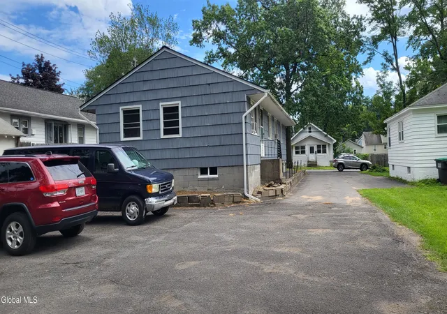 Photo 4 of House for sale at 54 Mcnutt Ave, Colonie, NY 12205 | MLS# 202624922 | Listing updated on 2026-08-28