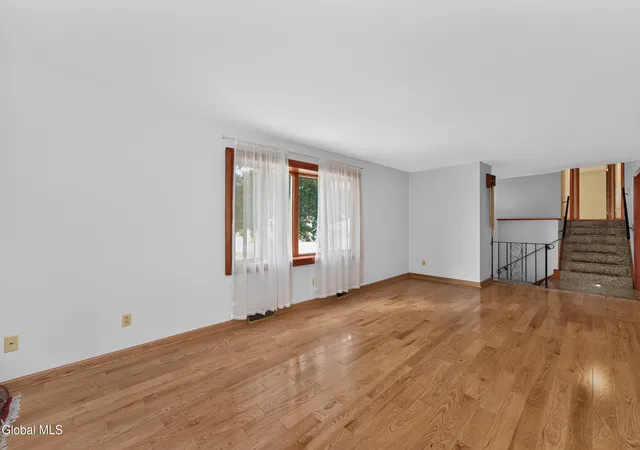 Photo 4 of Single family home for sale at 25 Tice Rd, Guilderland, NY 12203 | MLS# 202624873 | Listing updated on 2026-09-16