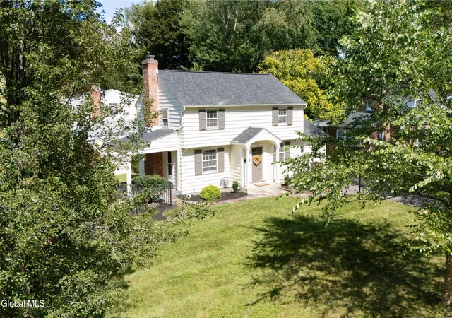 Photo 2 of Sale Pending at 28 Douglas Rd, Bethlehem, NY 12054 | MLS# 202624789 | Listing updated on 2026-08-31