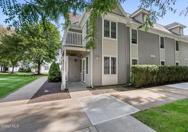 Photo 3 of Condo for sale at 502 Mallards Pond Ln, Guilderland, NY 12303 | MLS# 202624957 | Listing updated on 2026-09-14