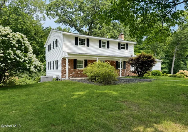Photo 2 of Sale Pending at 25 N Hill Dr, Clifton Park, NY 12019 | MLS# 202624719 | Listing updated on 2026-09-01