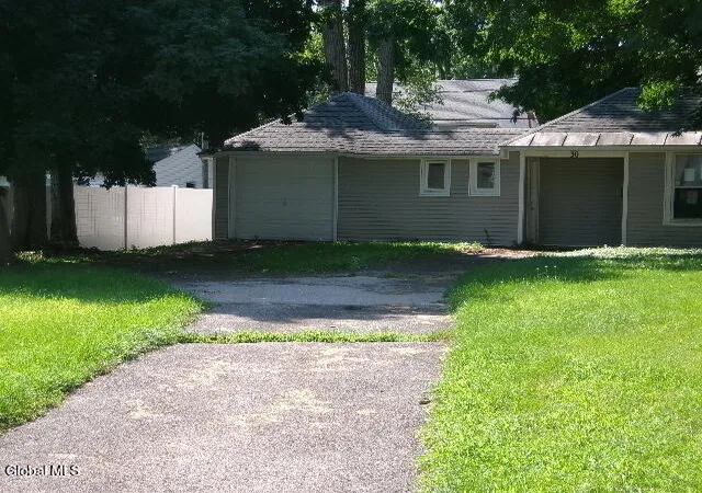 Photo 4 of Single family home for sale at 30 Irving Rd, Scotia, NY 12302 | MLS# 202624679 | Listing updated on 2026-10-02