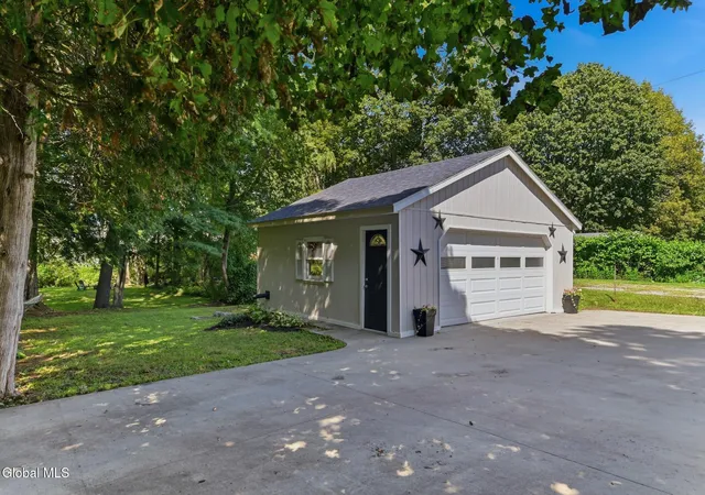 Photo 3 of Sale Pending at 109 Prindle Ave, Johnstown, NY 12095 | MLS# 202624701 | Listing updated on 2026-08-30