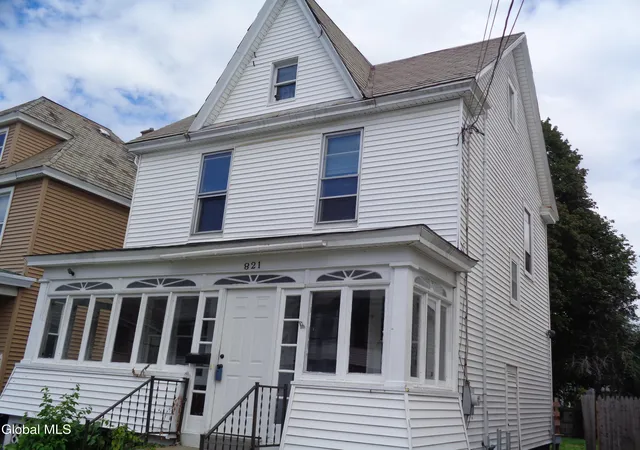 Photo 2 of Single family home for sale at 821 Holland Rd, Schenectady, NY 12303 | MLS# 202624693 | Listing updated on 2026-08-26