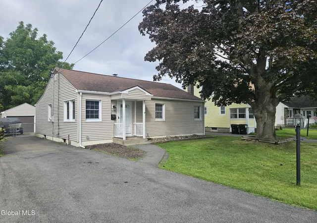 Photo 1 of Sale Pending at 612 Sanders Ave, Glenville, NY 12302 | MLS# 202624700 | Listing updated on 2026-09-19