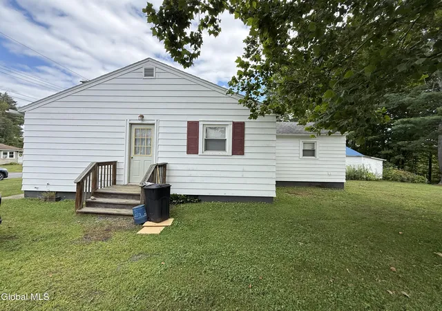 16th image of 49 Woodside Ave, Mayfield, NY 12117 | MLS# 202624766