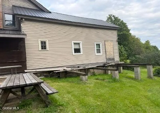Photo 3 of Single family home for sale at 275 Witherbee Rd, Moriah, NY 12998 | MLS# 202624755 | Listing updated on 2026-08-26