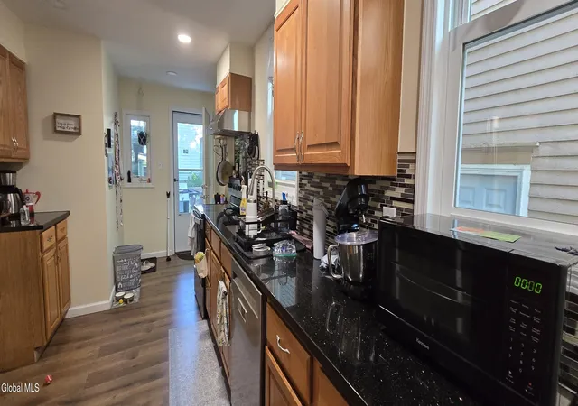 Photo 3 of Single family home for sale at 97 N Allen St, Albany, NY 12203 | MLS# 202624949 | Listing updated on 2026-08-28