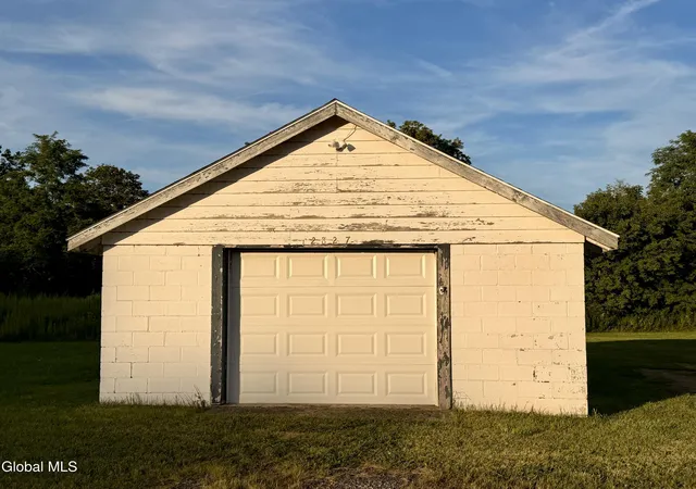 Photo 3 of Sale Pending at 2827 Berne Altamont Rd, Berne, NY 12023 | MLS# 202624903 | Listing updated on 2026-09-17
