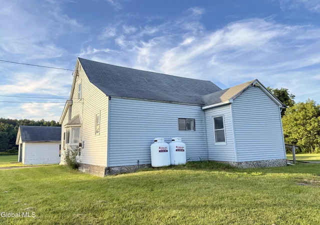 Photo 4 of Sale Pending at 2827 Berne Altamont Rd, Berne, NY 12023 | MLS# 202624903 | Listing updated on 2026-09-17