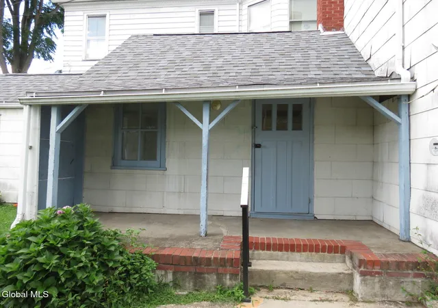 Photo 3 of Sale Pending at 805 4th Ave, Troy, NY 12182 | MLS# 202624734 | Listing updated on 2026-09-04