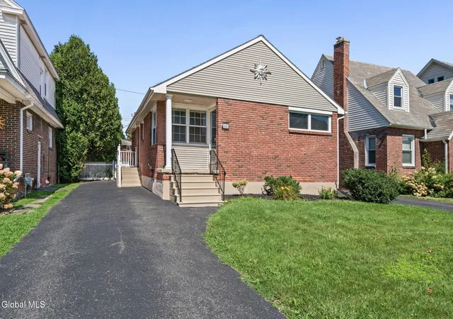 Photo 2 of Sale Pending at 42 Betwood St, Albany, NY 12209 | MLS# 202624824 | Listing updated on 2026-09-05