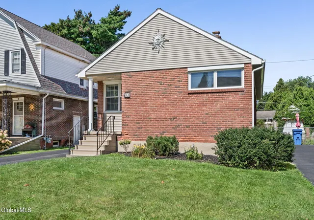Photo 31 of Sale Pending at 42 Betwood St, Albany, NY 12209 | MLS# 202624824 | Listing updated on 2026-09-05