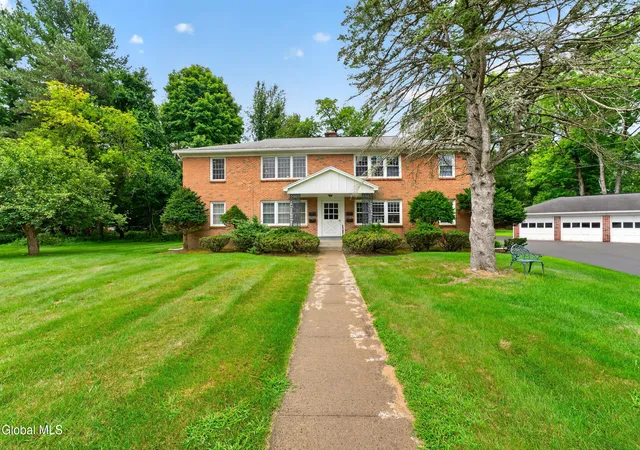 Photo 1 of Sale Pending at 11 Kensington Ct #APT 3, Bethlehem, NY 12054 | MLS# 202624801 | Listing updated on 2026-09-11