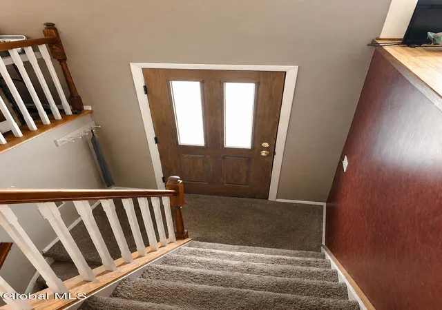 Photo 2 of Single family home for sale at 31 Northway Ct, Saratoga Springs, NY 12866 | MLS# 202625023 | Listing updated on 2026-08-30