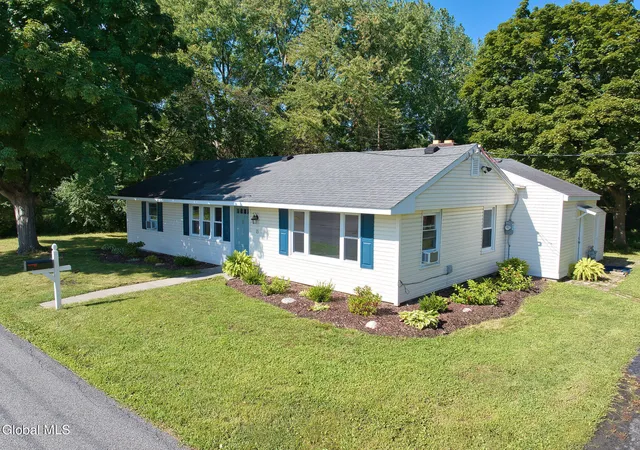 Photo 2 of Sale Pending at 15 Renas Dr, Colonie, NY 12047 | MLS# 202624917 | Listing updated on 2026-09-04