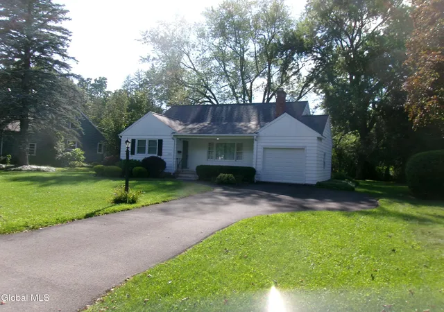 Photo 2 of Sale Pending at 2023 Fairlawn Pkwy, Niskayuna, NY 12309 | MLS# 202624847 | Listing updated on 2026-09-03