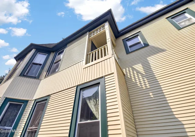 Photo 3 of Single family home for sale at 18 Grove St, Baldwinsville, NY 13027 | MLS# 202624797 | Listing updated on 2026-09-08