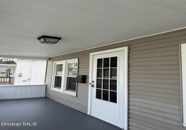 Photo 3 of Sale Pending at 4 Orford St, Colonie, NY 12205 | MLS# 202624850 | Listing updated on 2026-09-02