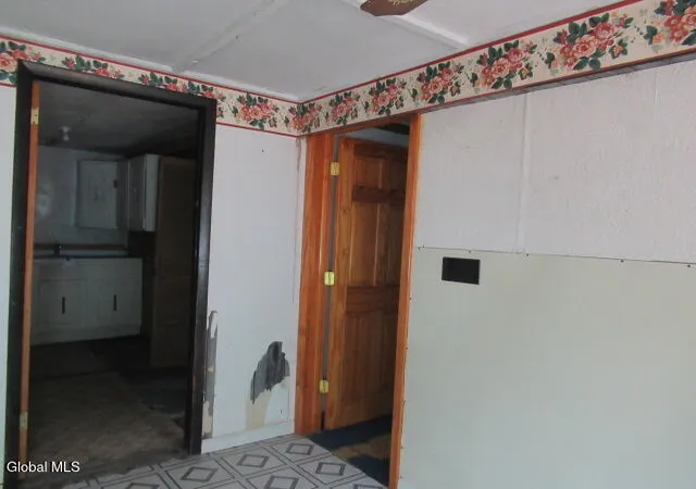 122nd image of 2 Paris Rd, Moreau, NY 12828 | MLS# 202624854