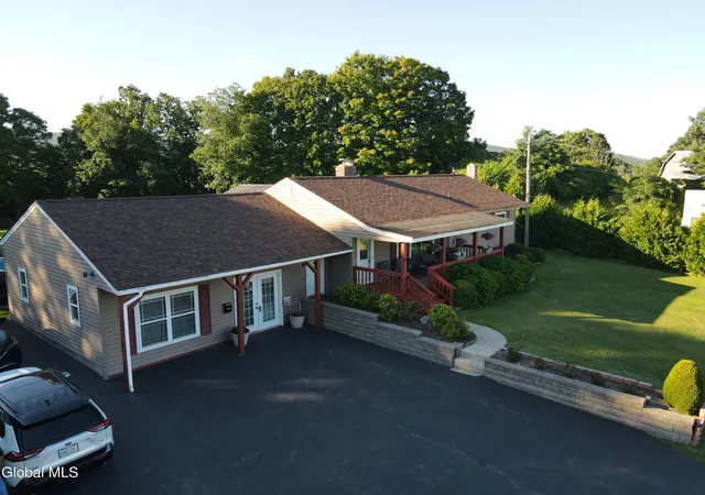 Photo 2 of Single family home for sale at 2484 State Hwy 30, Mayfield Village, NY 12117 | MLS# 202625061 | Listing updated on 2026-08-30