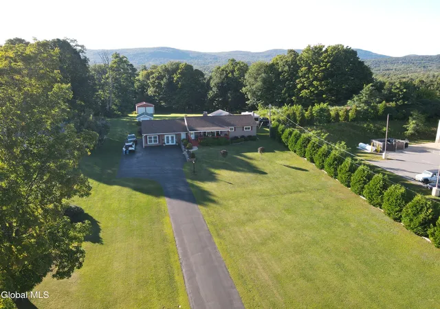 Photo 3 of Sale Pending at 2484 State Hwy 30, Mayfield Village, NY 12117 | MLS# 202625061 | Listing updated on 2026-09-17