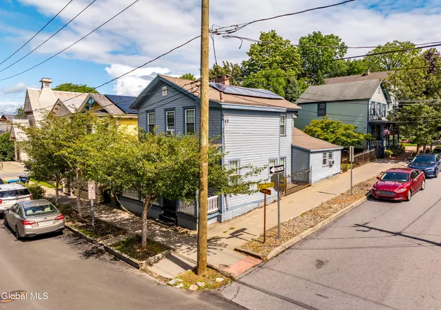 Photo 2 of Single family home for sale at 56 Henry St, Saratoga Springs, Inside, NY 12866 | MLS# 202624830 | Listing updated on 2026-09-10