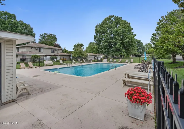 Photo 3 of Sale Pending at 38 Donna Lynn Dr, East Greenbush, NY 12061 | MLS# 202624858 | Listing updated on 2026-09-02