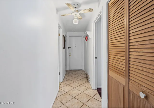 Photo 4 of Sale Pending at 38 Donna Lynn Dr, East Greenbush, NY 12061 | MLS# 202624858 | Listing updated on 2026-09-02