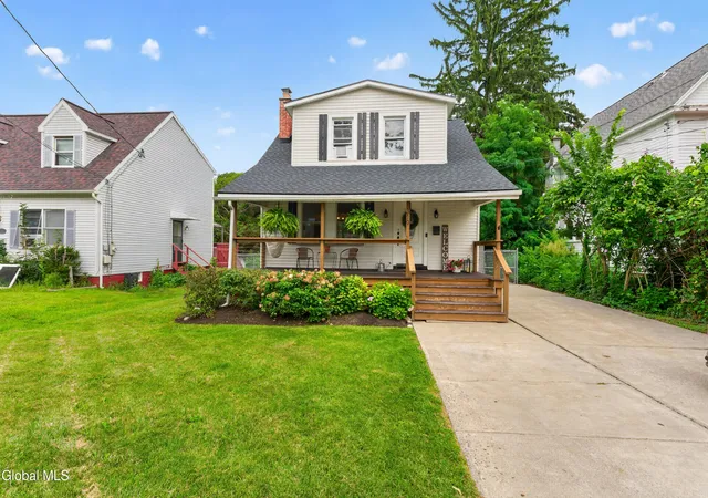 Photo 1 of Sale Pending at 319 Kenwood Ave, Bethlehem, NY 12054 | MLS# 202624834 | Listing updated on 2026-09-01
